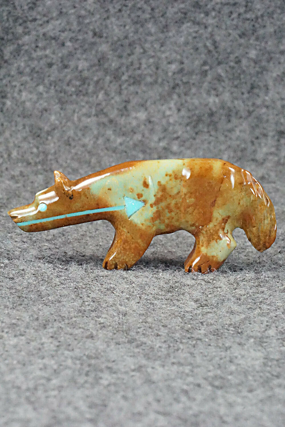 Wolf Zuni Fetish Carving - Andres Quandelacy