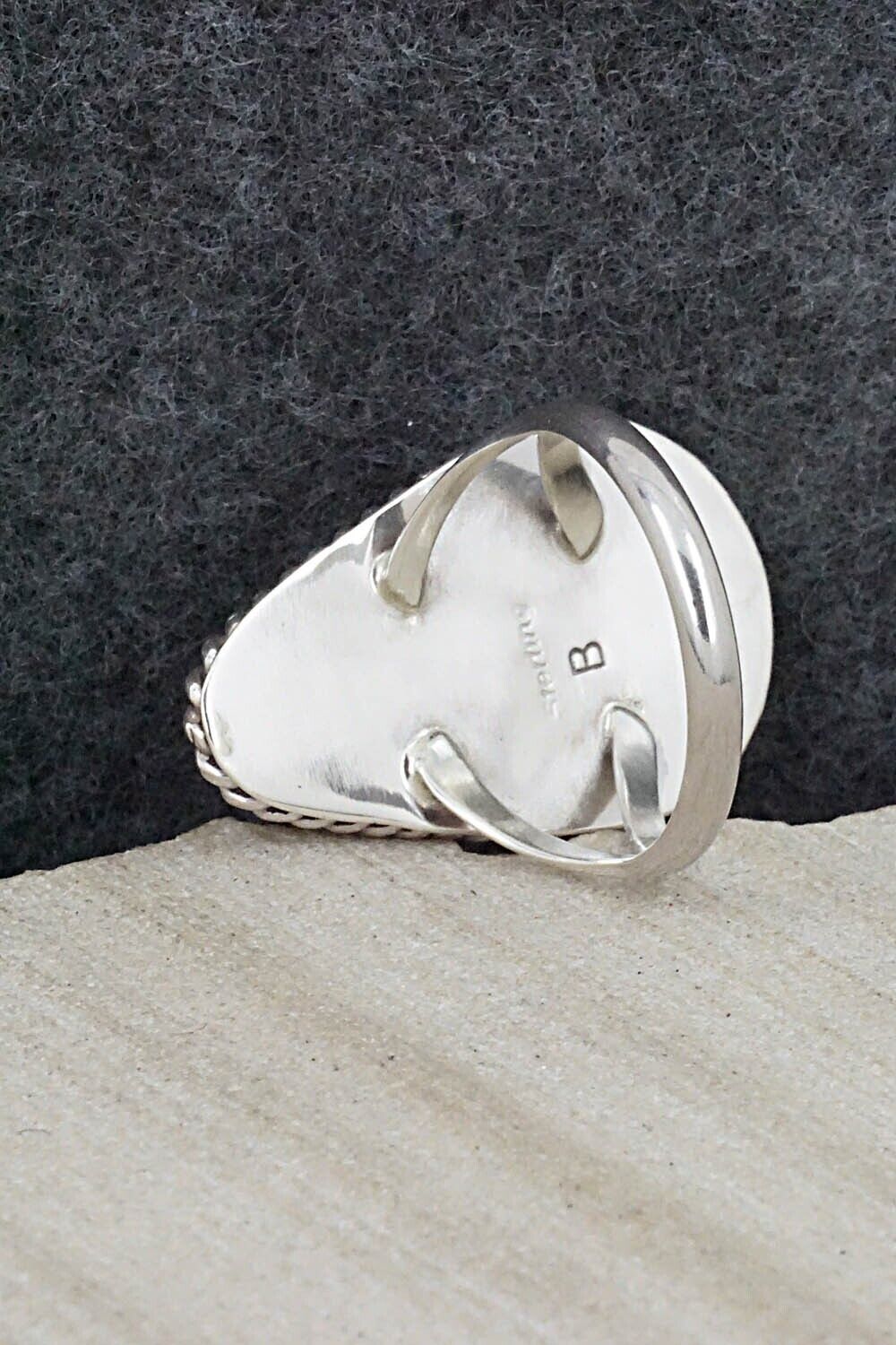 Spiny Oyster & Sterling Silver Ring - Benjamin Martinez - Size 8