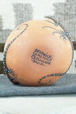 Zuni Pottery - Deldrick & Lorenda Cellicion