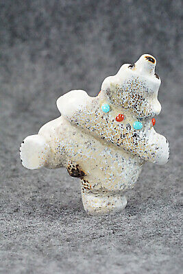 Bear Zuni Fetish Carving - Claudia Peina