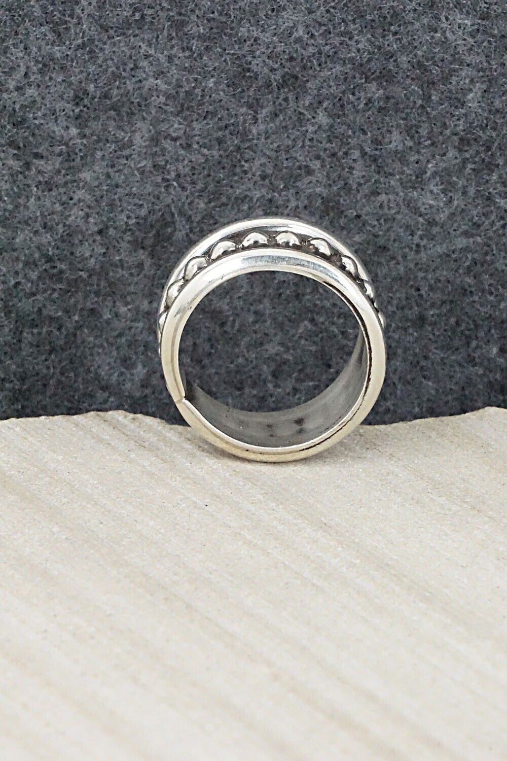 Sterling Silver Ring - Tom Hawk - Size 7.5