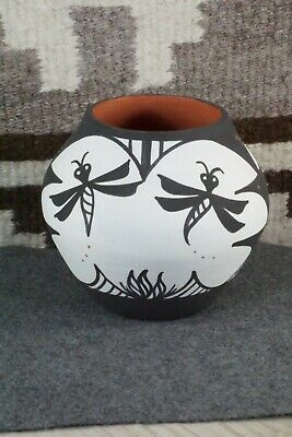 Zuni Pottery - Darla Westika