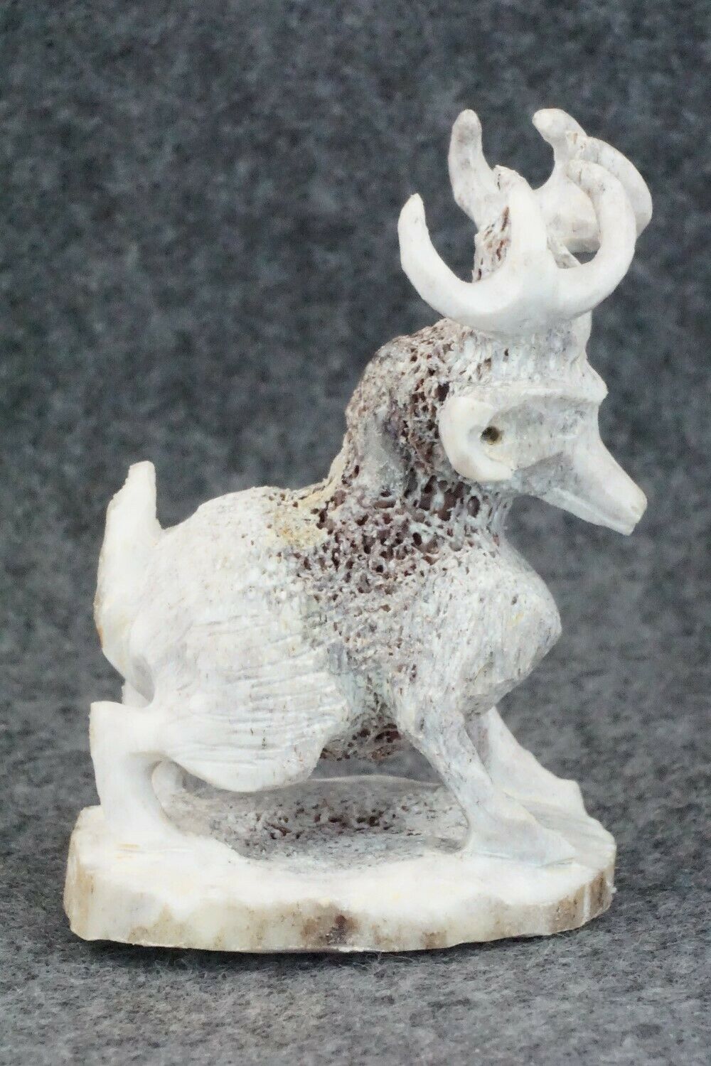Deer Zuni Fetish Carving - Lewis Malie Jr.