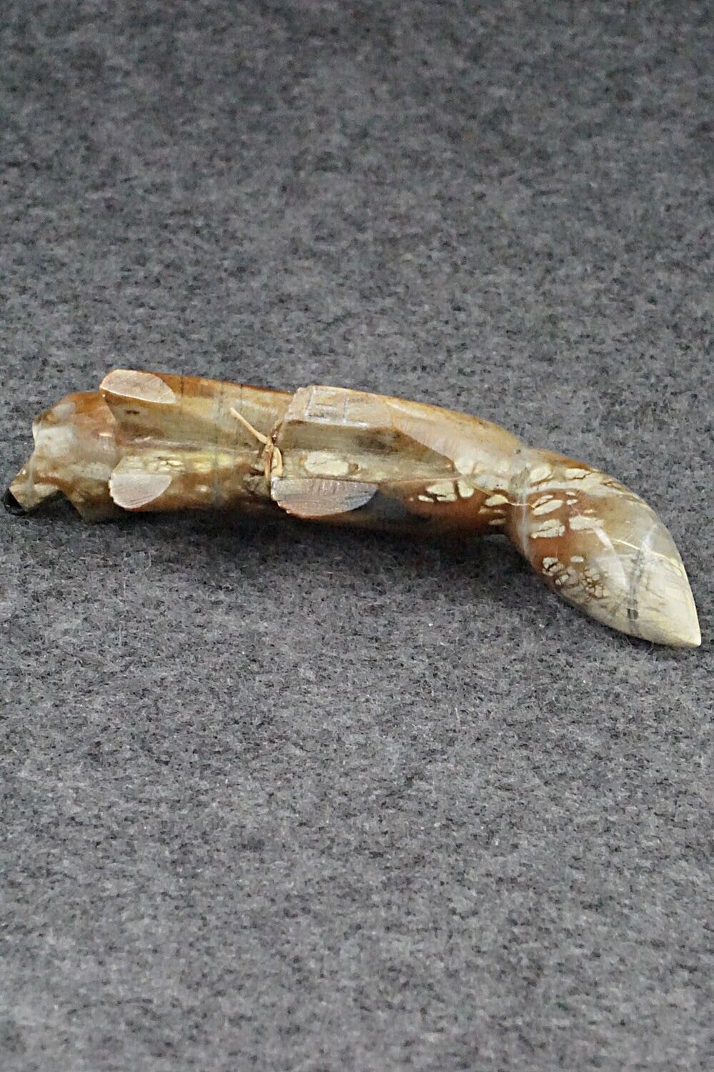 Wolf Zuni Fetish Carving - Enrike Leekya
