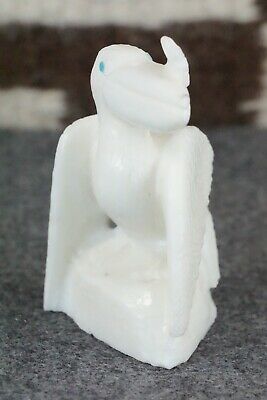 Pelican Zuni Fetish Carving - Derrick Kaamasee