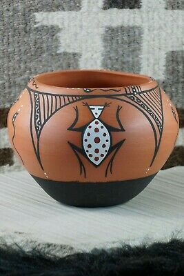 Zuni Pottery - Darla Westika - High Lonesome Trading