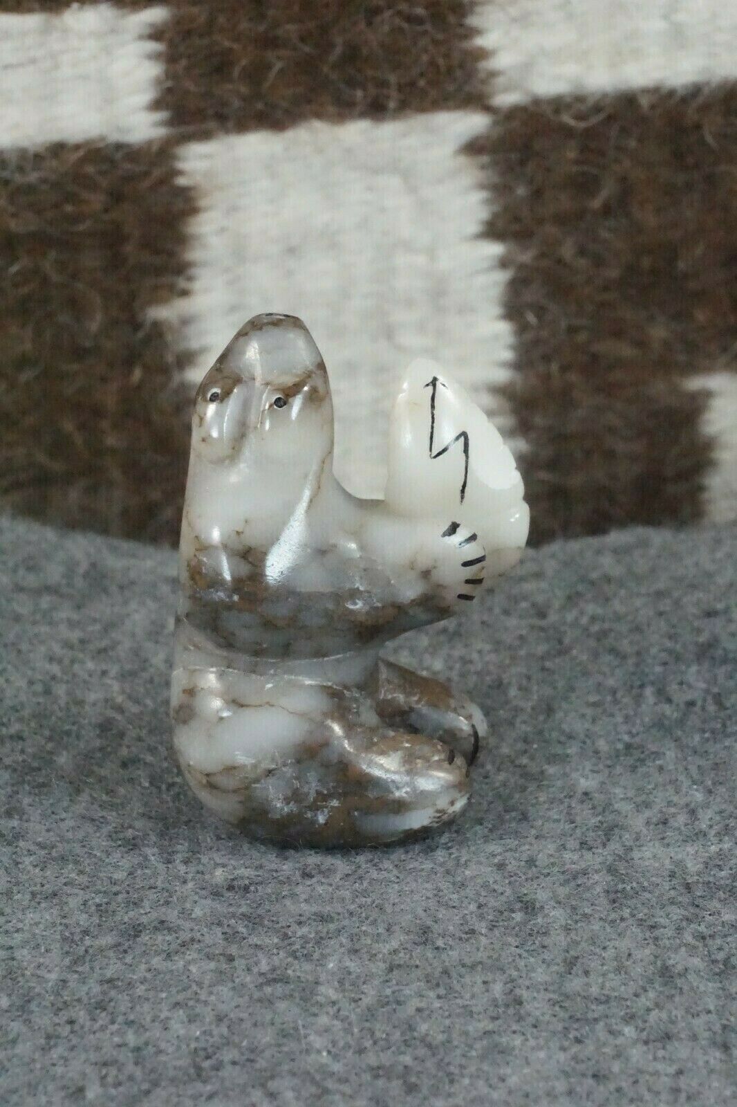 Bear Zuni Fetish Carving - Rick Kallestewa