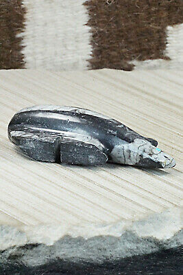 Bear Zuni Fetish Carving - Ronnie Lunasee