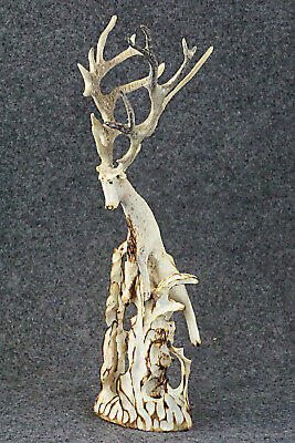 Deer Zuni Fetish Carving - Ruben Najera