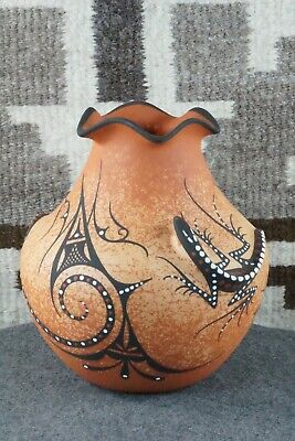 Zuni Pottery - Deldrick Cellicion