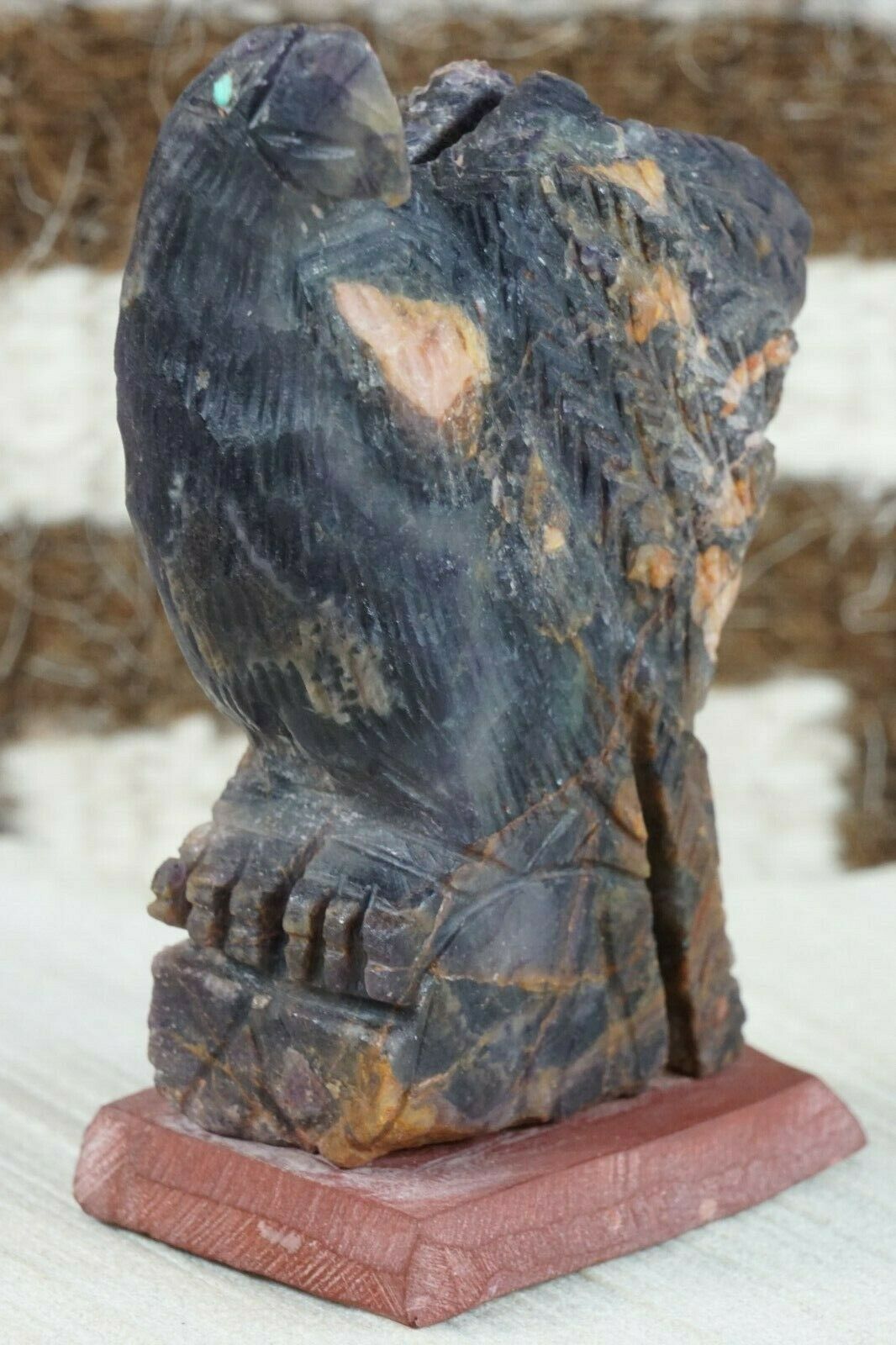 Eagle Zuni Fetish Carving - Jon Quam - High Lonesome Trading