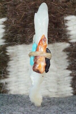 Wolf Zuni Fetish Carving - Andres Quandelacy