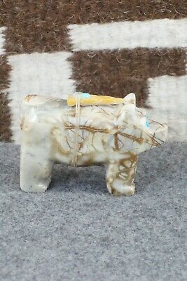 Bear Zuni Fetish Carving - Taylor Gia