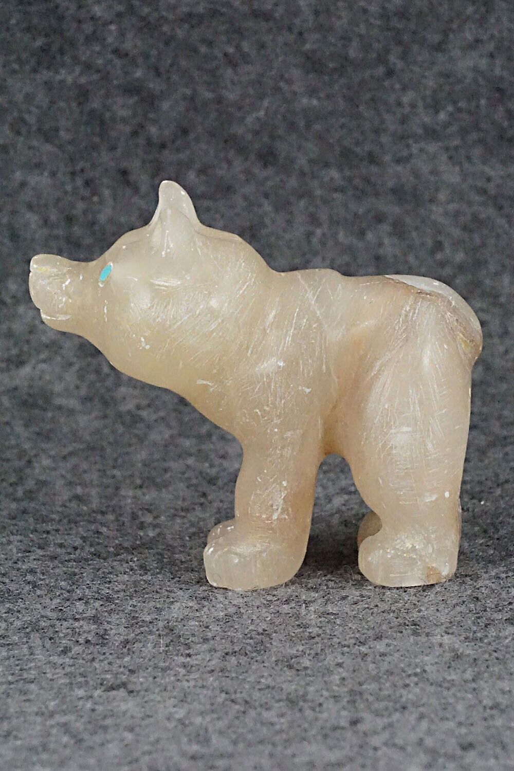 Bear Zuni Fetish Carving - Keith Beyuka