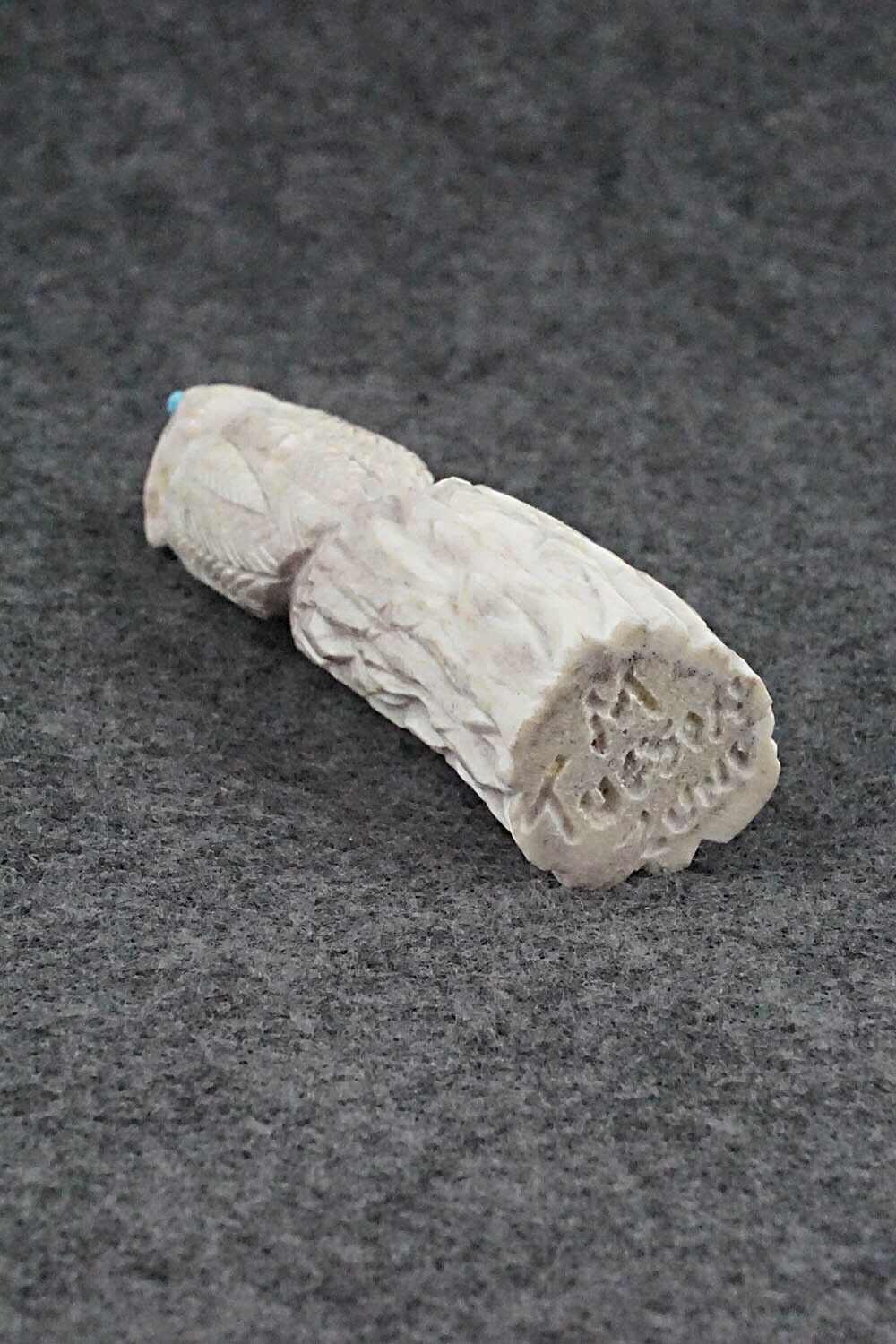 Eagle Zuni Fetish Carving - Mike Tucson