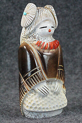Corn Maiden Zuni Fetish Carving - Claudia Peina