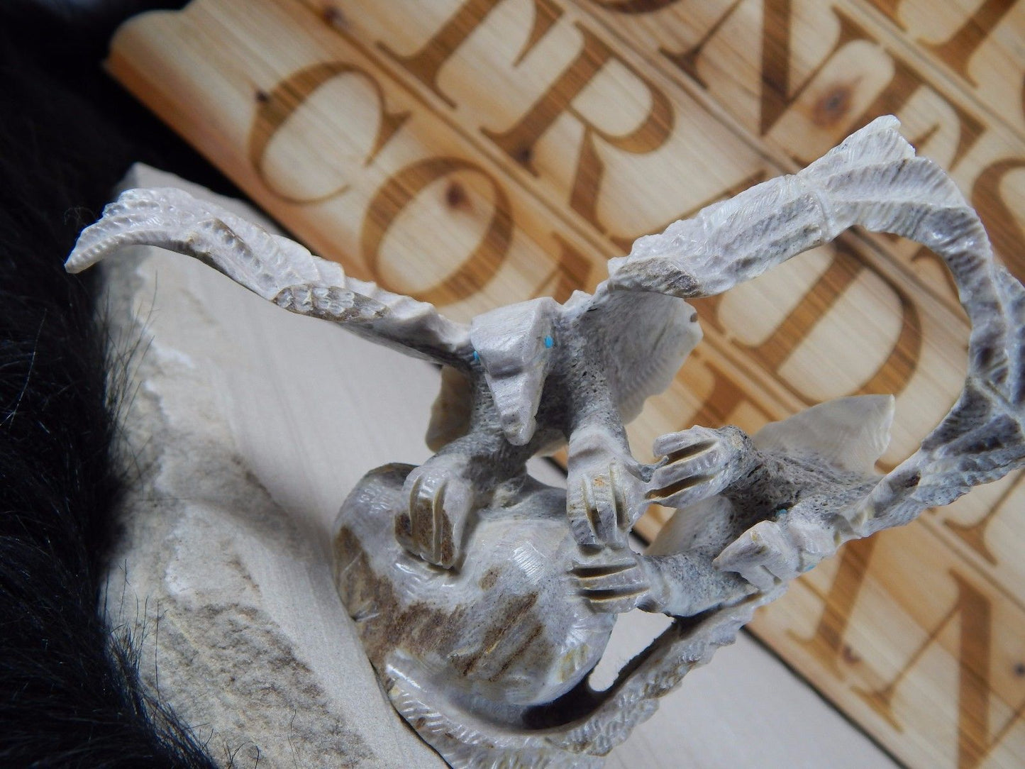 Eagle Zuni Fetish Carving - Jerrold Lahaleon - High Lonesome Trading