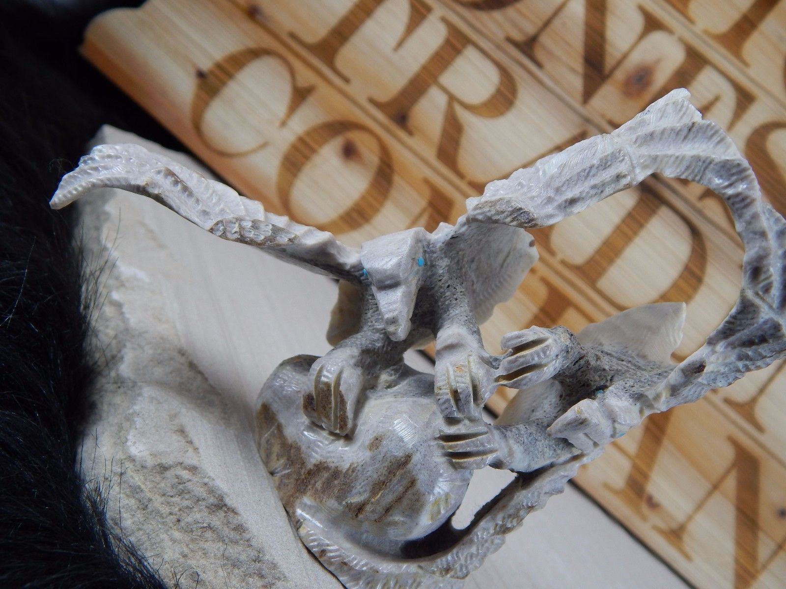 Eagle Zuni Fetish Carving - Jerrold Lahaleon - High Lonesome Trading