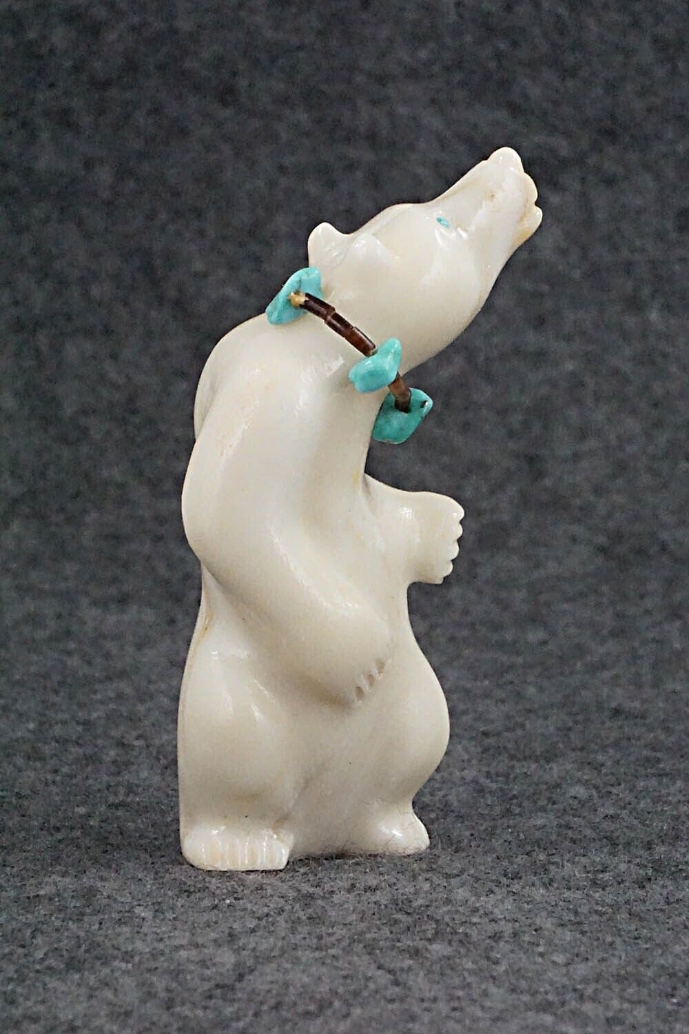 Bear Zuni Fetish Carving - Albert Eustace