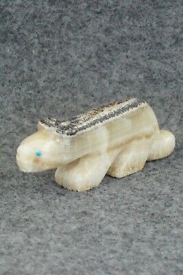Mountain Lion Zuni Fetish Carving - Reynold Lunasee