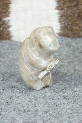 Bear Zuni Fetish Carving - Daphne Quam