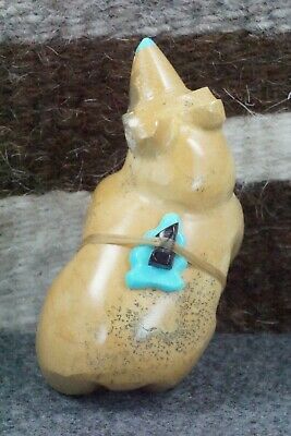 Bear Zuni Fetish Carving - Enrike Leekya