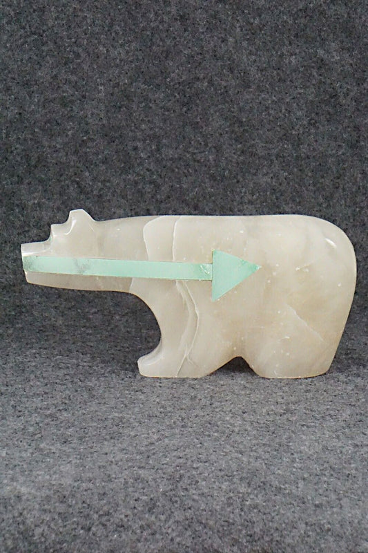 Bear Zuni Fetish Carving - Bernard Laiwakete