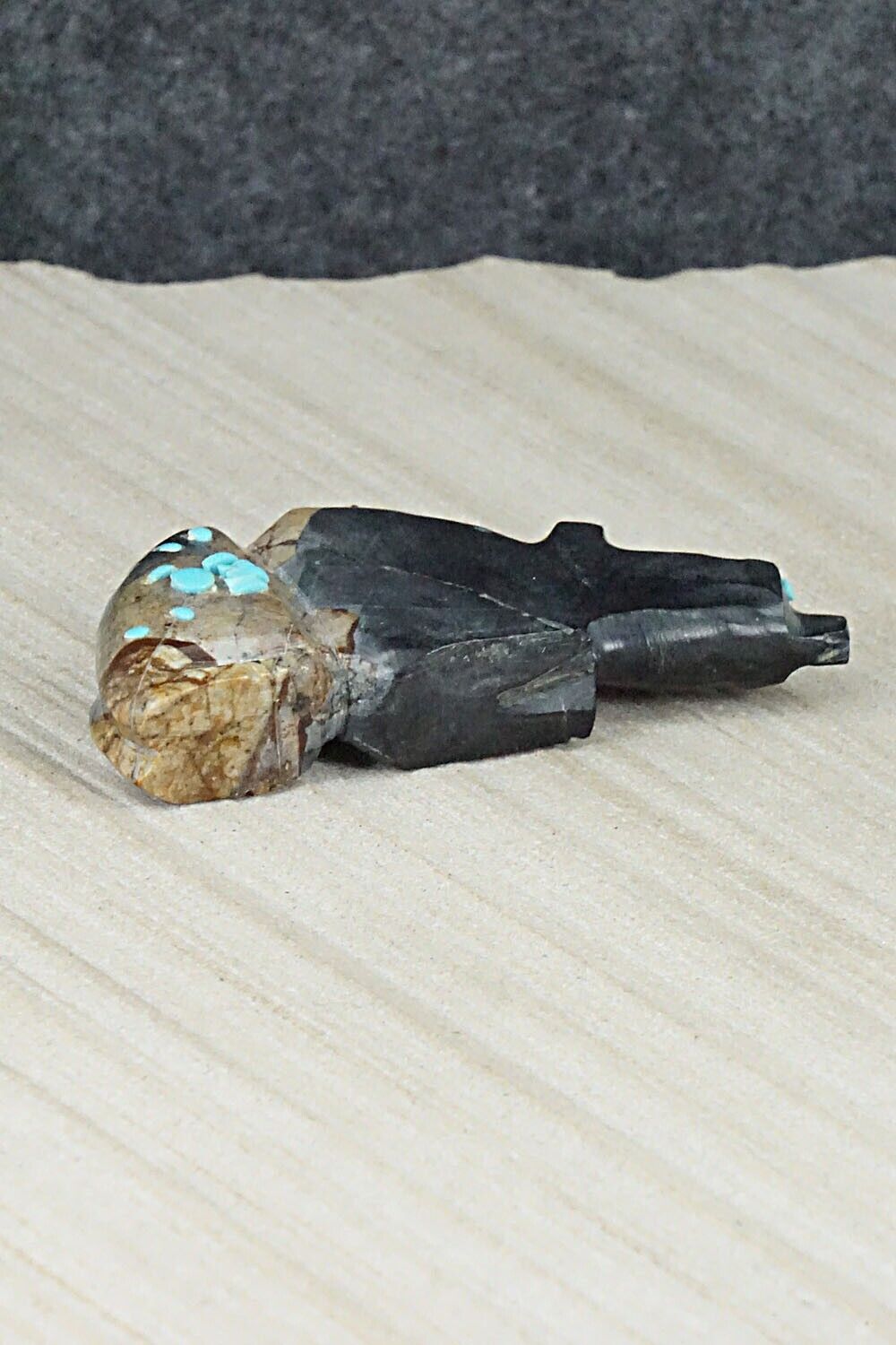 Bear Zuni Fetish Carving - Danette Laate
