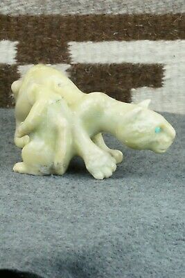 Mountain Lion Zuni Fetish Carving - Albert Eustace