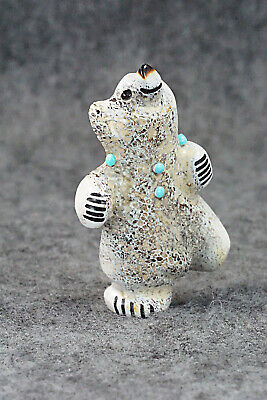 Bear Zuni Fetish Carving - Claudia Peina