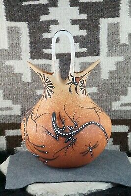 Zuni Pottery - Deldrick Cellicion