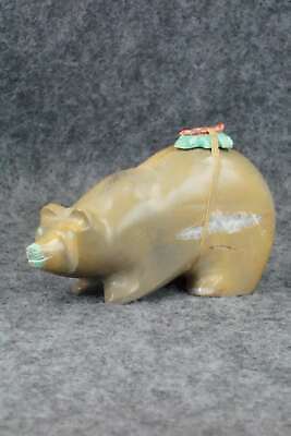 Bear Zuni Fetish Carving - Enrike Leekya