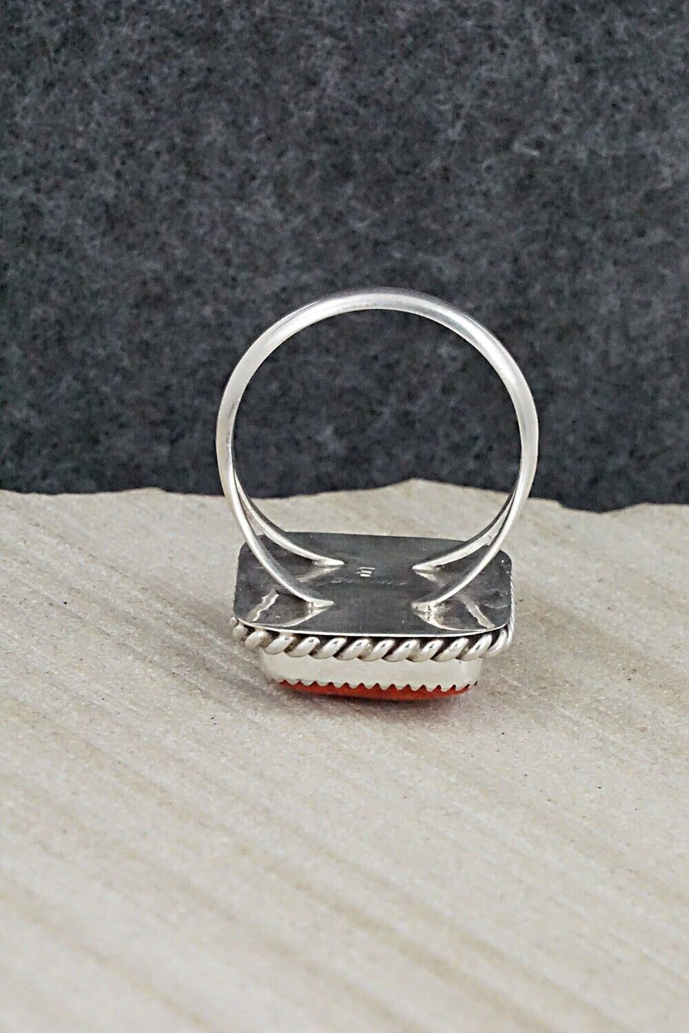 Spiny Oyster & Sterling Silver Ring - Benjamin Martinez - Size 9.25