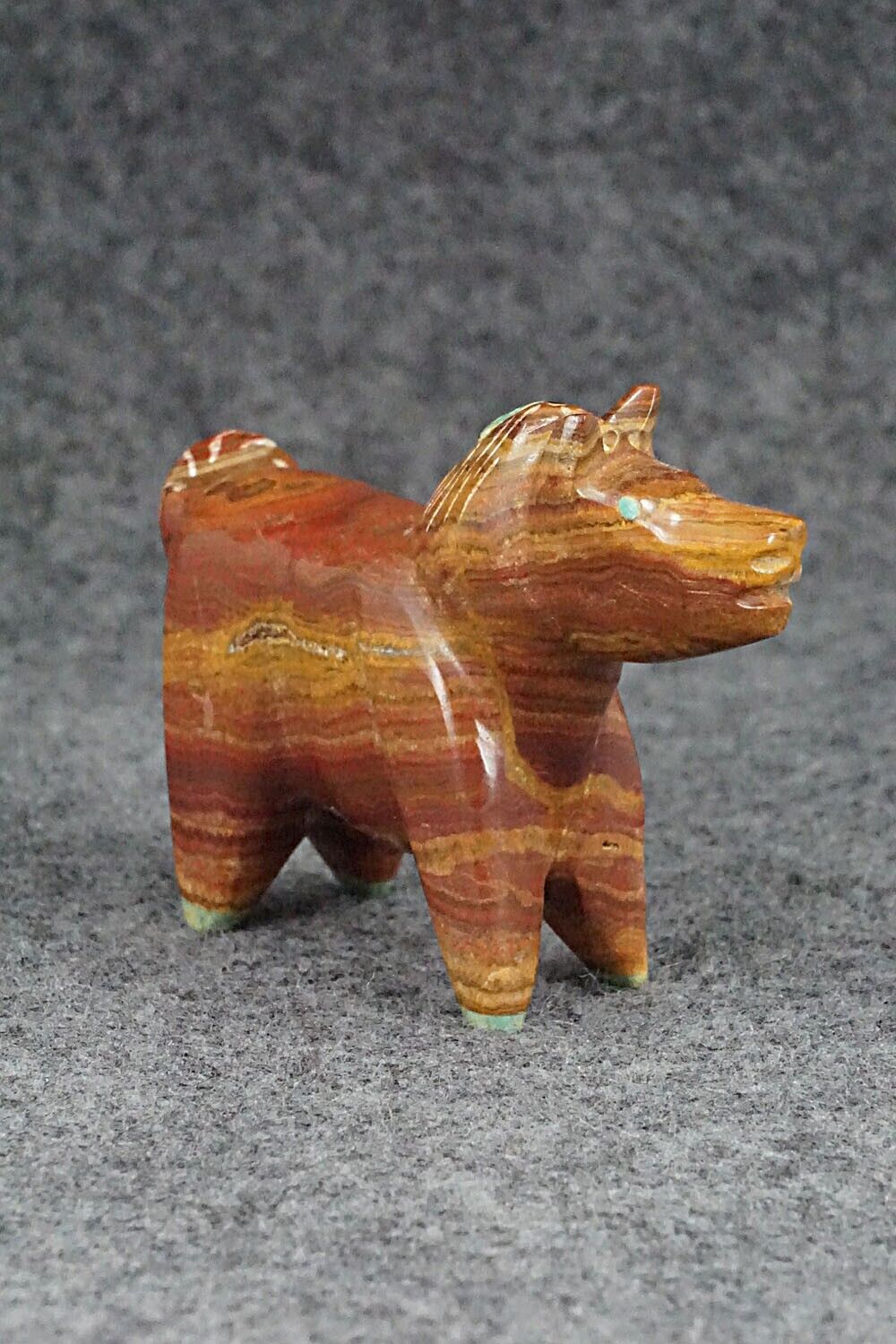 Horse Zuni Fetish Carving - Enrike Leekya