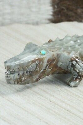Crocodile Zuni Fetish Carving - Joseph Zunie