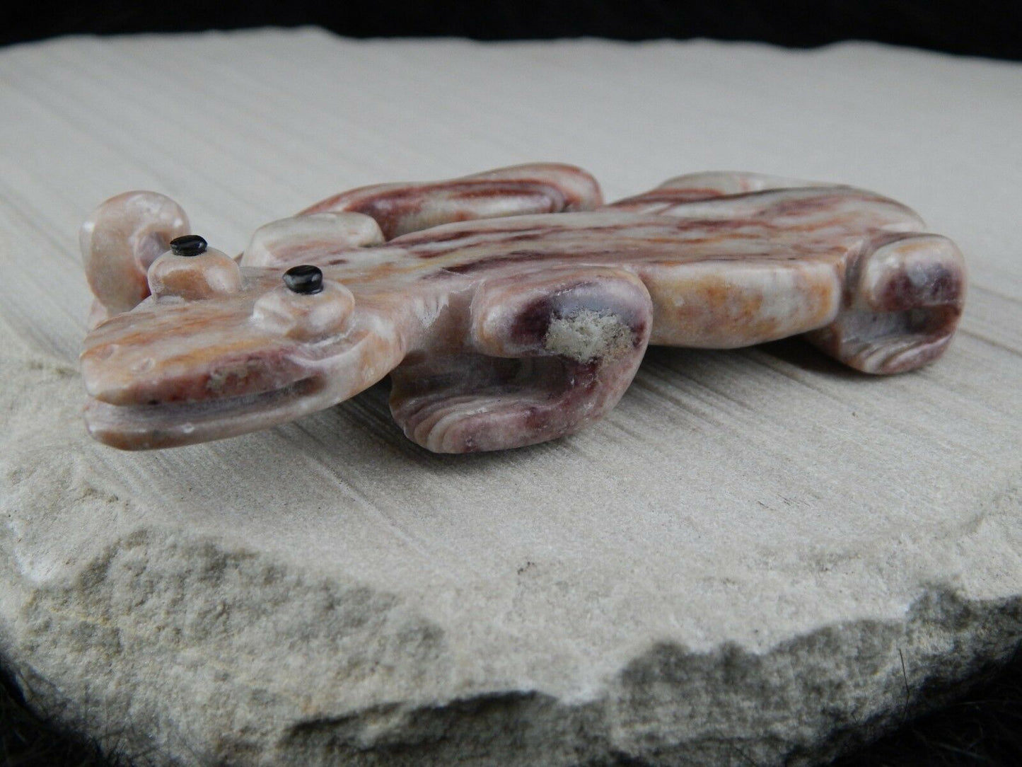 Lizard Zuni Fetish Carving - Lance Deysee - High Lonesome Trading