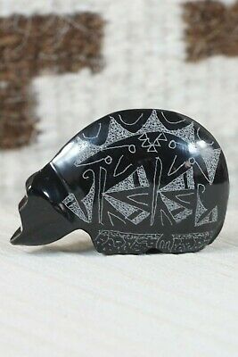 Bear Zuni Fetish Carving - Gerald Peina - High Lonesome Trading