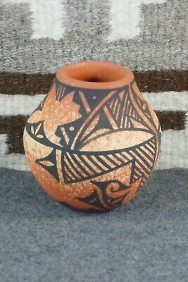 Zuni Pottery - Lorenda Cellicion
