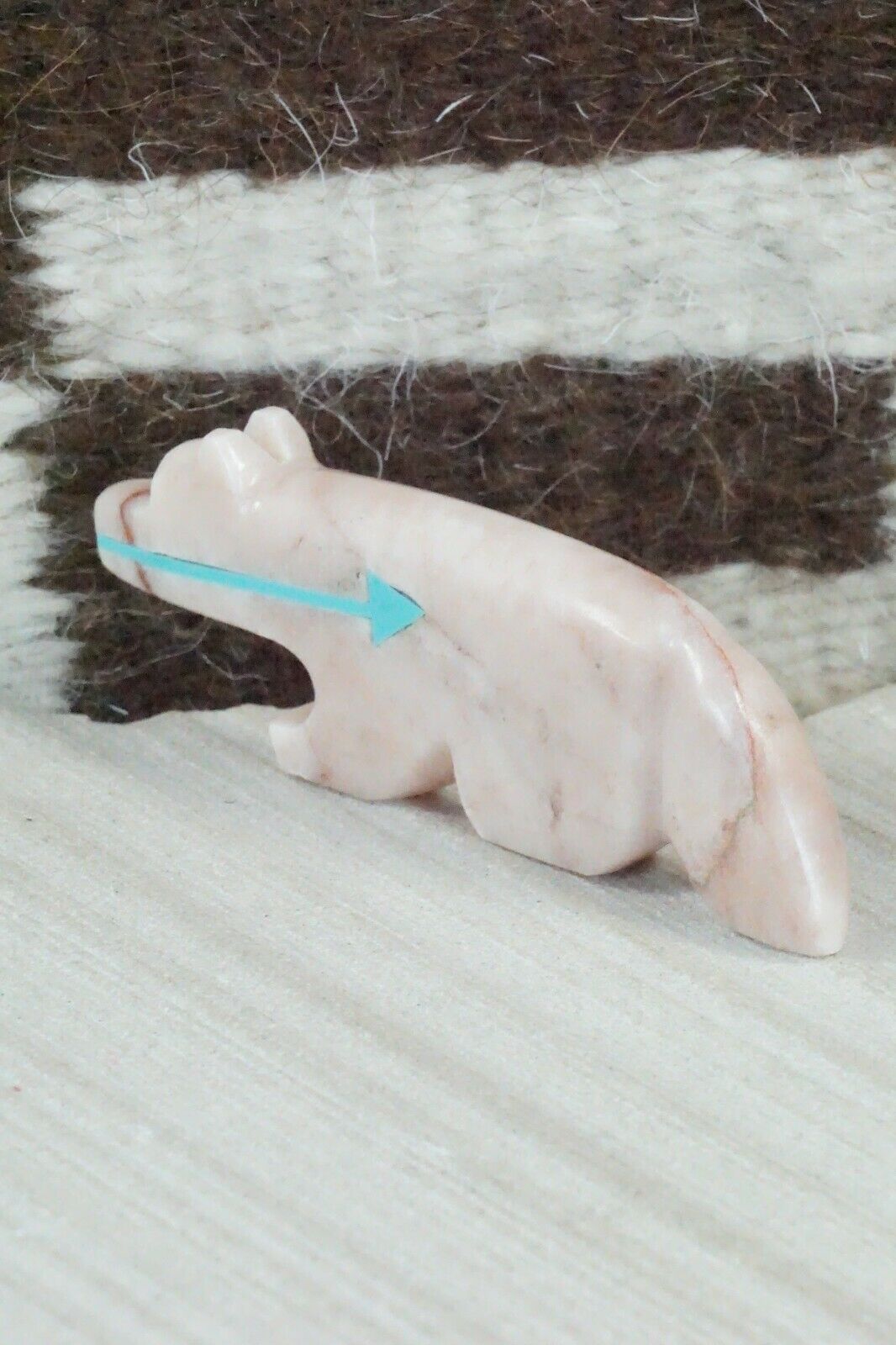 Wolf Zuni Fetish Carving - Bernard Laiwakete