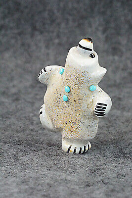 Bear Zuni Fetish Carving - Claudia Peina
