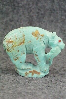 Bear Zuni Fetish Carving - Derrick Kaamasee