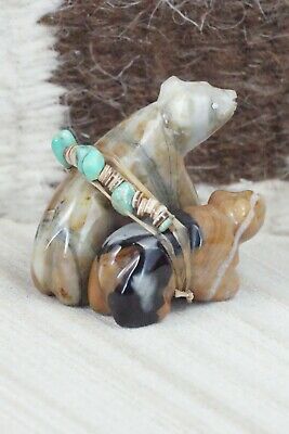 Bear Zuni Fetish Carving - Daisy Natewa