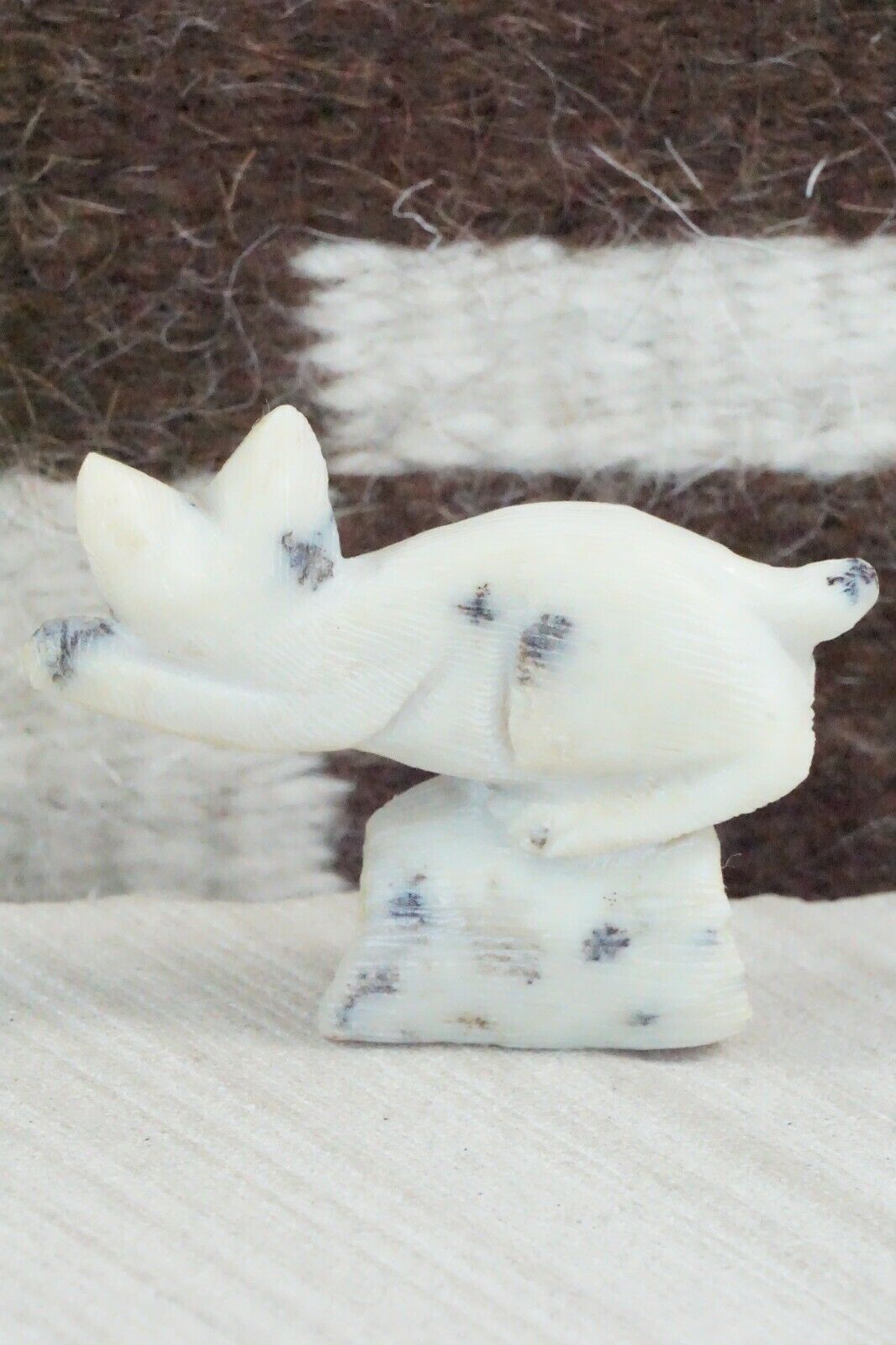 Bobcat Zuni Fetish Carving - Colin Weeka