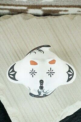 Zuni Pottery - Lorenda Cellicion