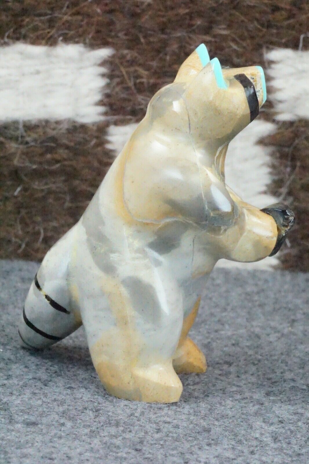 Raccoon Zuni Fetish Carving - Enrike Leekya