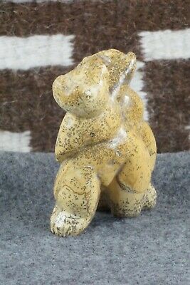Bear Zuni Fetish Carving - Ariane Quam