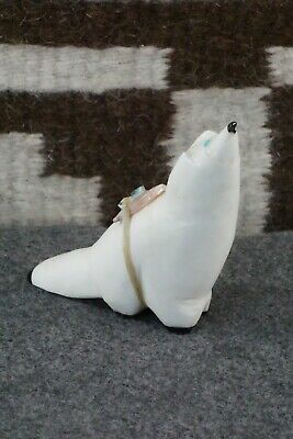 Wolf Zuni Fetish Carving - Delvin Leekya