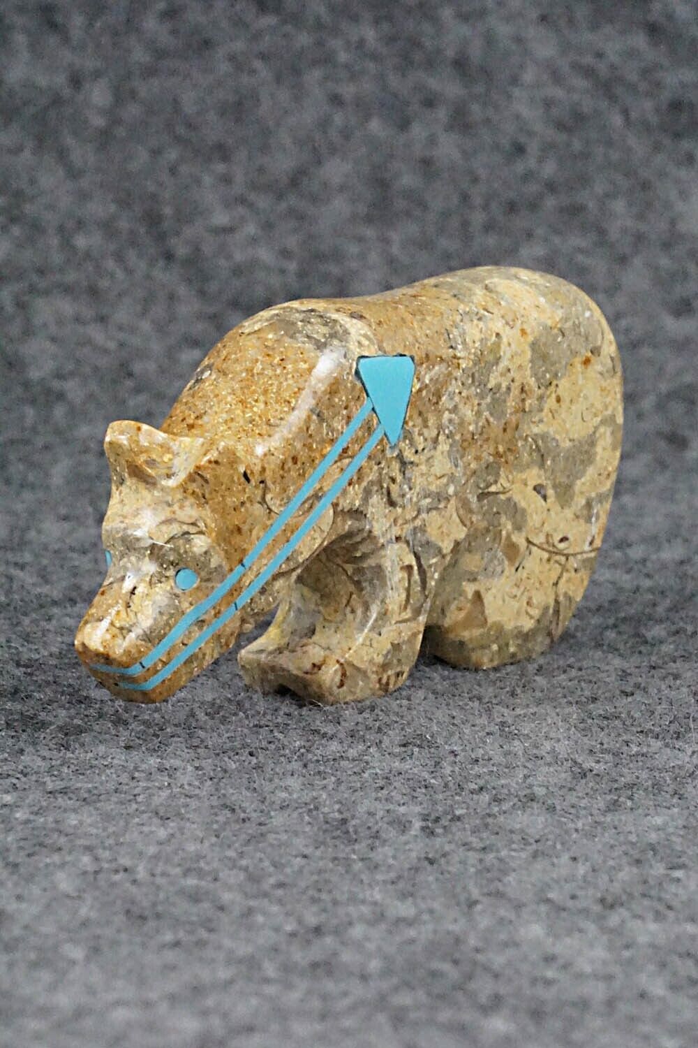 Bear Zuni Fetish Carving - Rodney Laiwakete