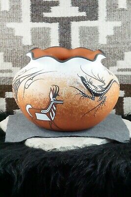 Zuni Pottery - Deldrick Cellicion