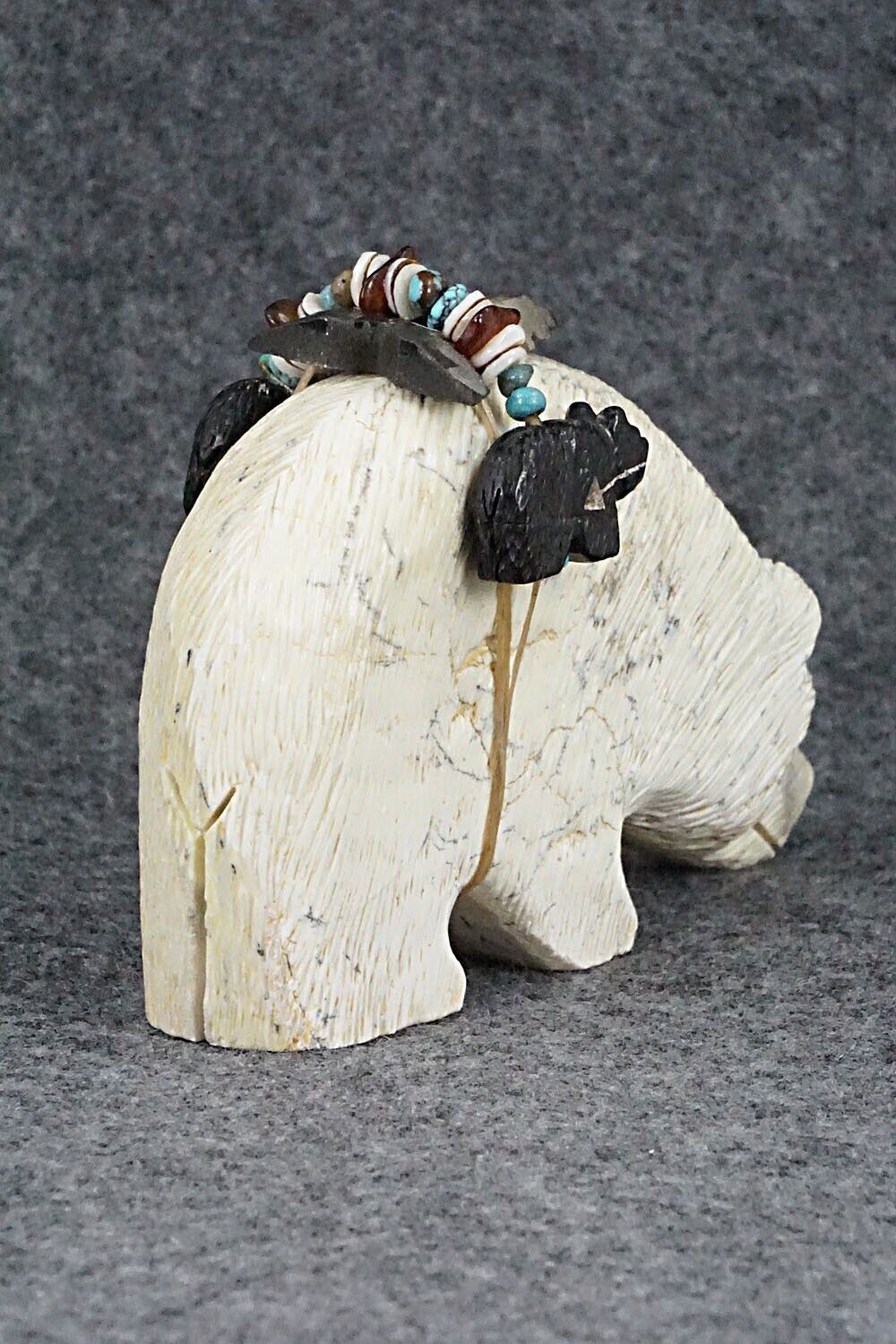Bear Zuni Fetish Carving - Douglas Martza